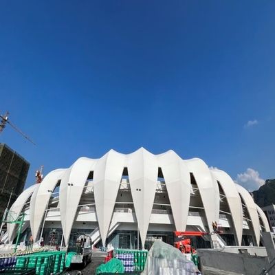 체육관을 구축하는 재활용할 수 있는 철골 구조물 경기장 앤티 러스트 조립식 가옥 금속